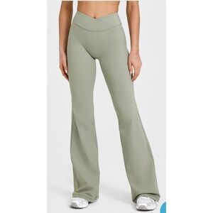 Oner active NWT unified wrap flared leggings Sage Green XXL Regular Length